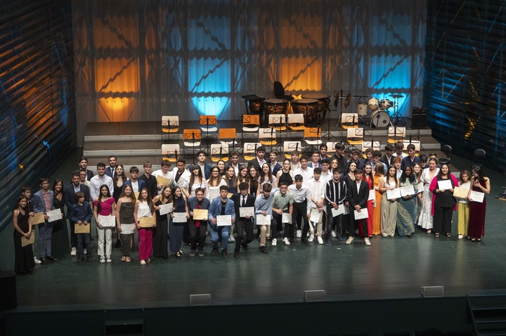 Entrega de premios del concurso 'Entre cuerdas y metales' (2)