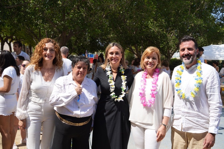 La consejera de Política Social comparte con los usuarios de Famdif una jornada de convivencia para hacer más visible la discapacidad