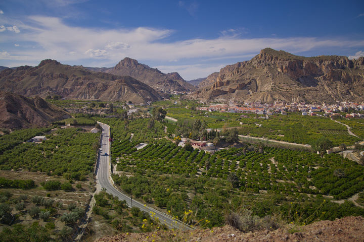 Las reservas estuvieron asociadas principalmente al segmento rural y de naturaleza. (Vista del Valle de Ricote. Imagen de Sergio González).