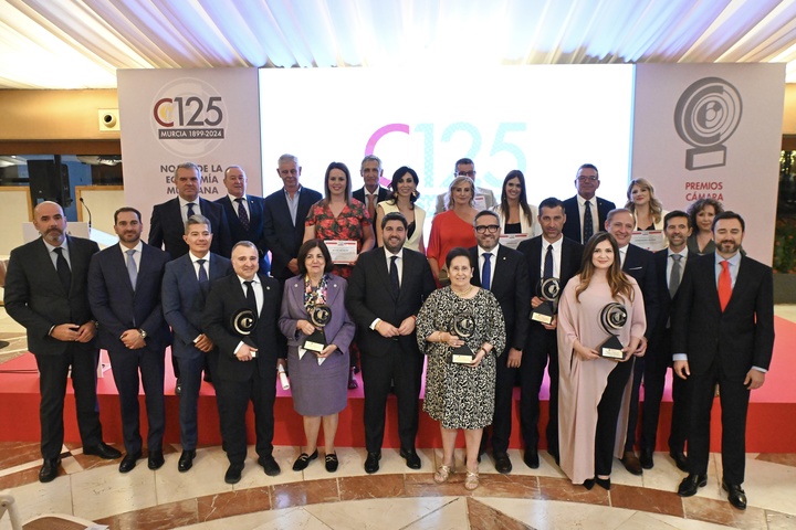 López Miras felicita a la Cámara de Comercio de Murcia "por sus 125 años de trabajo incansable" en favor del tejido empresarial