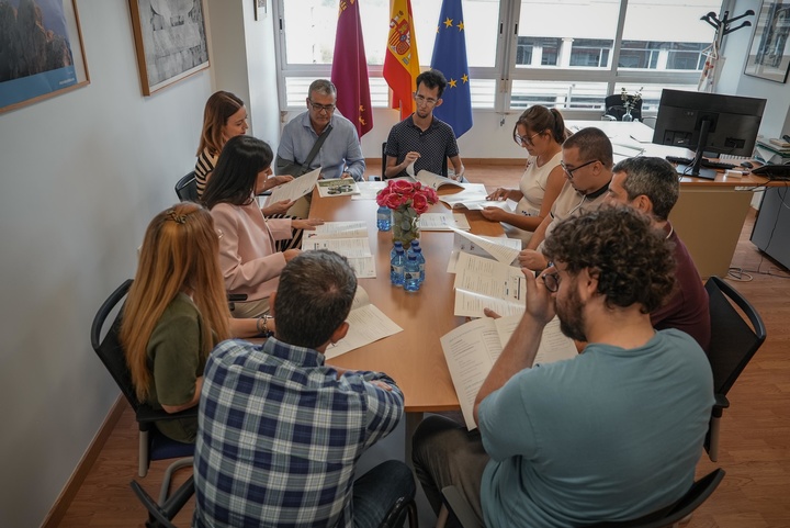 Manual en lectura fácil para la participación de los ciudadanos en las decisiones de la Comunidad.
