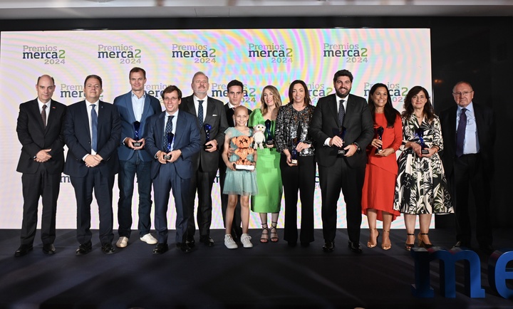 López Miras recoge el premio Merca2 que reconoce "el trabajo bien hecho" de la Región de Murcia en materia de emprendimiento