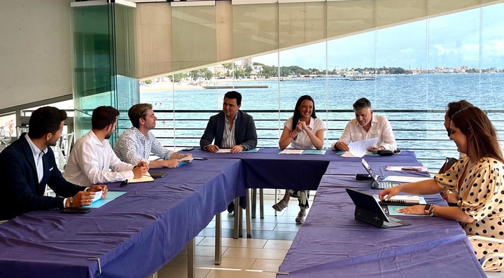 Un momento del Consejo de Dirección celebrado en Santiago de la Ribera, con la presencia del alcalde de San Javier.