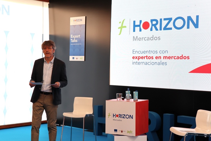 El consejero de Economía, Hacienda y Empresa, Luis Alberto Marín, en la inauguración del Foto HORIZON Mercados (I)