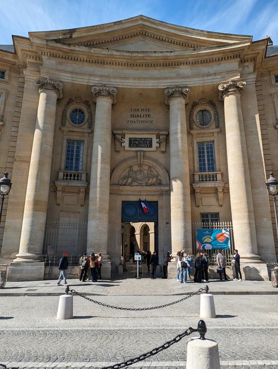 Fachada de la Universidad de Columbia en Estados Unidos