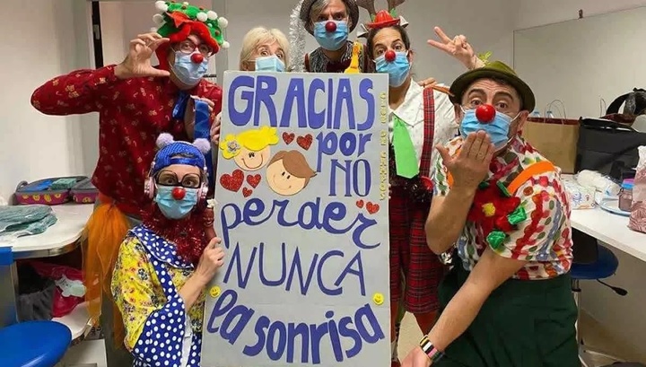 El convenio suscrito entre el SMS y Pupaclown recoge las bases establecidas para la mejora de la calidad de vida de los pacientes y de sus familiares