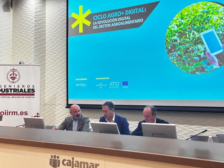 Imagen del artículo Cerca de un centenar de representantes del sector agro aprenden a ser más competitivos y sostenibles aplicando la inteligencia artificial