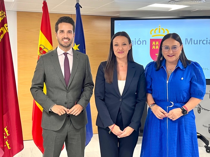 Toma de posesión de los nuevos directores generales de la Consejería de Turismo, Cultura, Juventud y Deportes