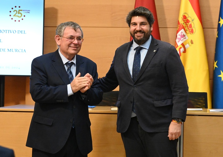 López Miras, presente en el XXV aniversario del Consejo Escolar