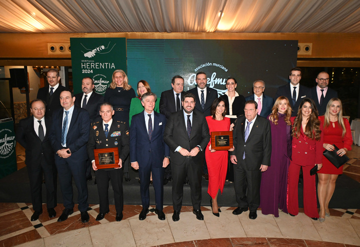López Miras clausura los Premios Herentia de Amefmur y destaca que las empresas y emprendedores "mantienen el latido de la Región" (1)