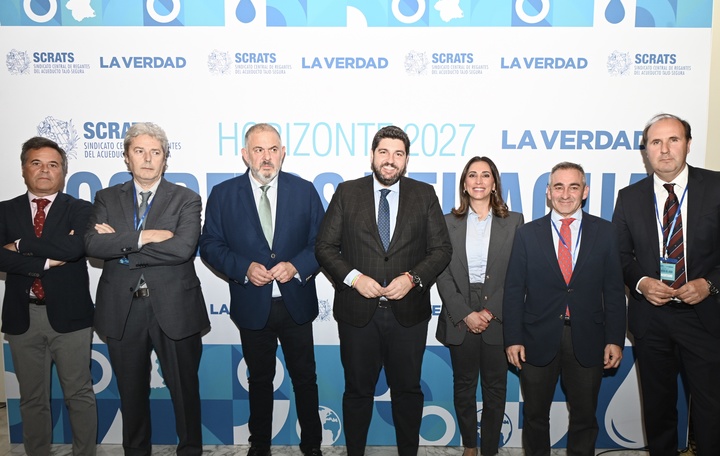 El presidente de la Comunidad, Fernando López Miras, inauguró la jornada 'Horizonte 2027: los retos del agua', organizada por el Sindicato Central de Regantes del Acueducto Tajo Segura (Scrats) y el diario La Verdad (I)