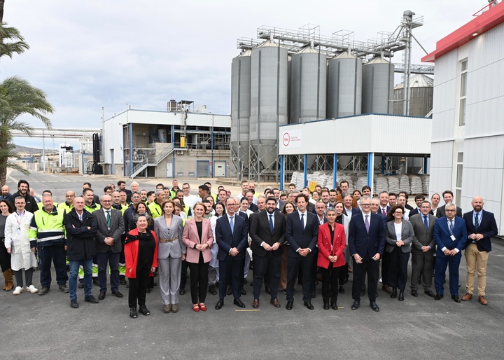 López Miras inaugura las nuevas instalaciones de HealthTech Bio Actives (HTBA) (2)