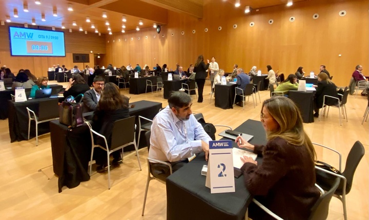 La Región se promociona como destino de congresos y eventos de referencia ante las principales asociaciones de España en el 'AMW' de Pamplona