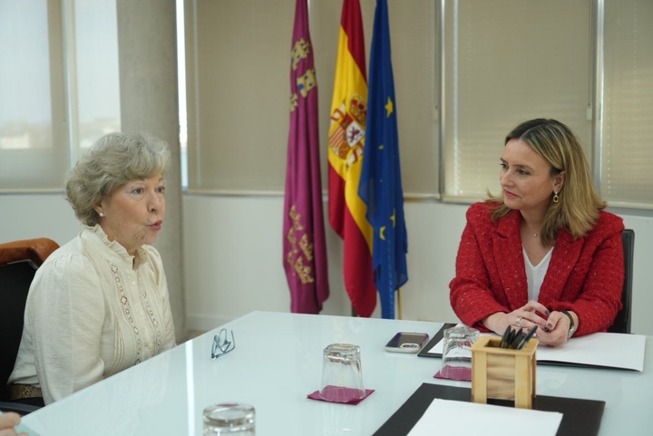 Reunión de la consejera de Política Social con la entidad Lyceum Murcia