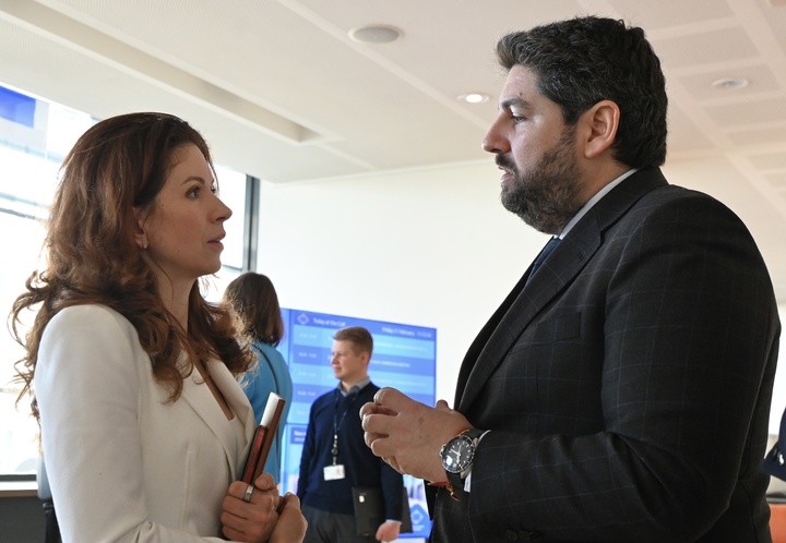 López Miras traslada a la nueva presidenta del Comité de las Regiones que la Región de Murcia es una tierra que "gestiona cada gota de agua"