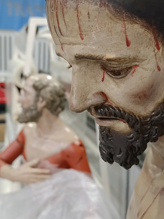 El Centro de Restauración de la Comunidad Autónoma analiza dos tallas de Nicolás de Bussy pertenecientes a la Archicofradía de la Sangre de Murcia