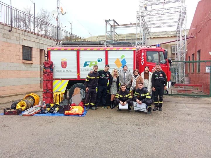 El CIFP Hespérides de Cartagena contará con un camión de bomberos para que sus alumnos hagan prácticas