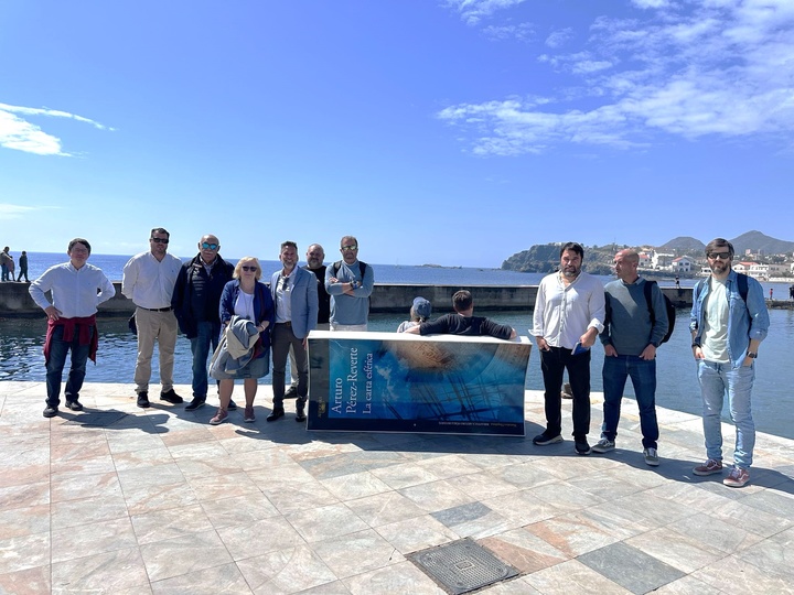 El director general de Litoral y Puertos, Pablo Marín, presenta las mejoras que se van a realizar en el Puerto de Cabo de Palos