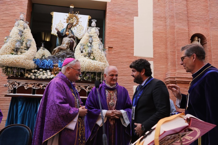 Centenario de la imagen de la Virgen de la Piedad.