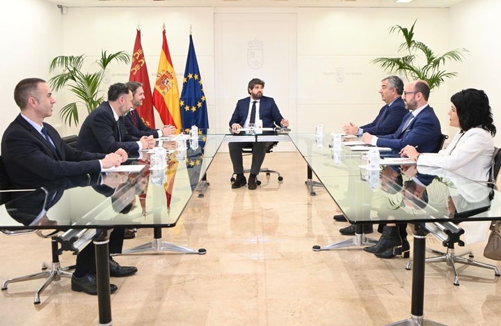 López Miras se reúne con el Colegio de Ingenieros Técnicos Industriales de la Región