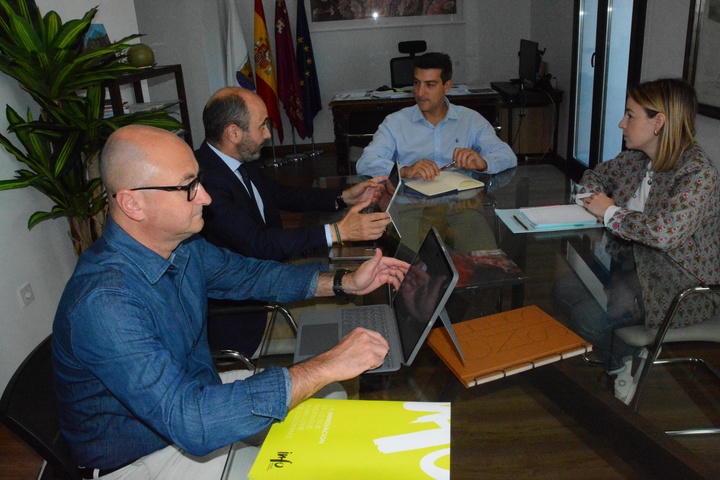 El Gobierno regional incentiva una inversión de más de un millón de euros en la dinamización económica de Blanca desde la pandemia