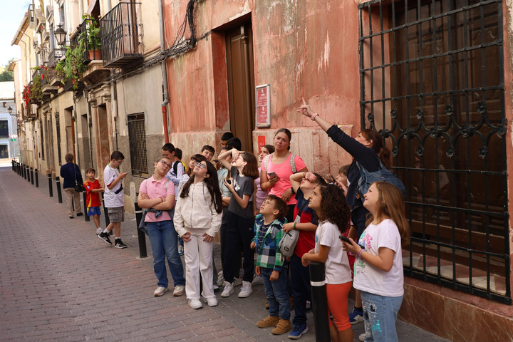 El Gobierno regional estrena dentro de las actividades del Día de los Museos en Caravaca de la Cruz la gincana turística 'El Peregrino Misterioso'