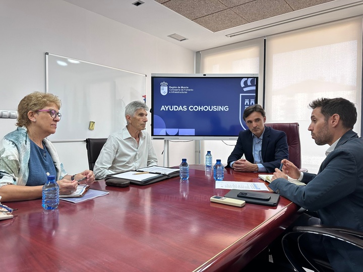 Imagen del artículo Fomento destinará 1,8 millones de euros a ayudas para aumentar la oferta de viviendas colaborativas