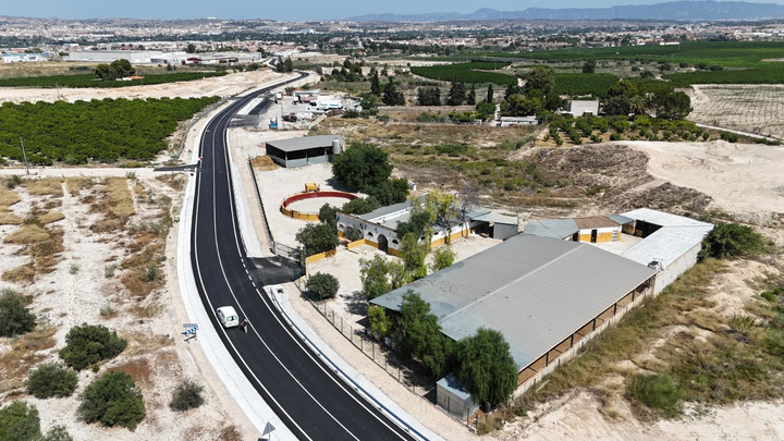 Imágenes aéreas del tramo abierto tras finalizar las obras de mejora en la carretera RM-531 que une Alguazas con Campos del Río (1)