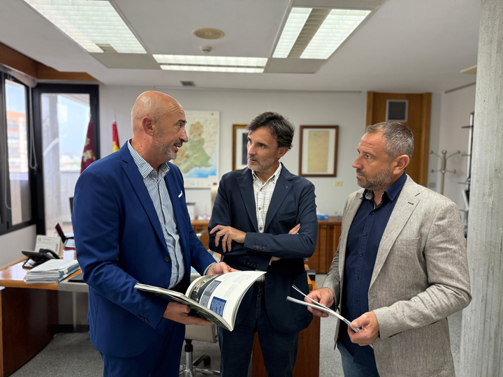 El Gobierno regional impulsa la descarbonización del transporte con más de 24 millones en ayudas a la renovación de flotas (2)