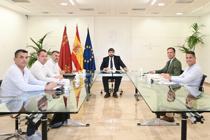 López Miras se suma a la reivindicación de Policía y Guardia Civil de más agentes en la Región de Murcia