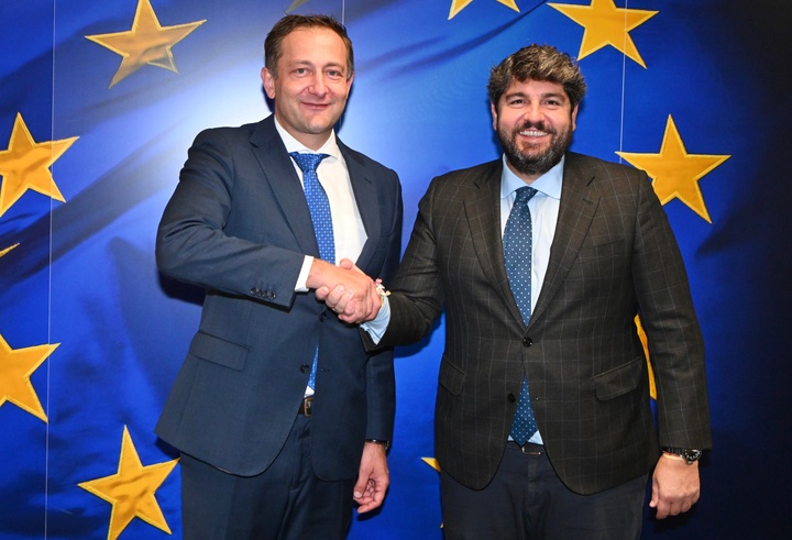 El presidente de la Región de Murcia, Fernando López Miras, se reunió hoy en Bruselas con el comisario de Agricultura y Alimentación, Christophe Hansen