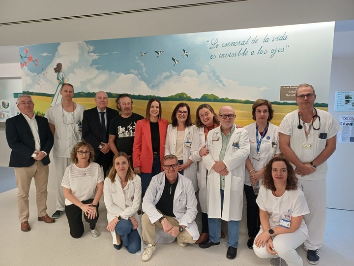 La directora gerente del Servicio Murciano de Salud, Isabel Ayala, visitó la Unidad de Onco-Hematología del Hospital General Universitario Santa Lucía (2)