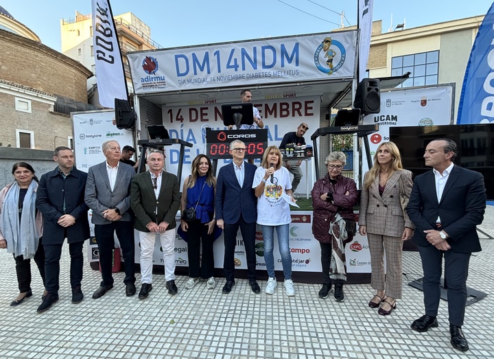 El consejero de Salud, Juan José Pedreño, participó hoy en los actos conmemorativos del Día Mundial de la Diabetes.