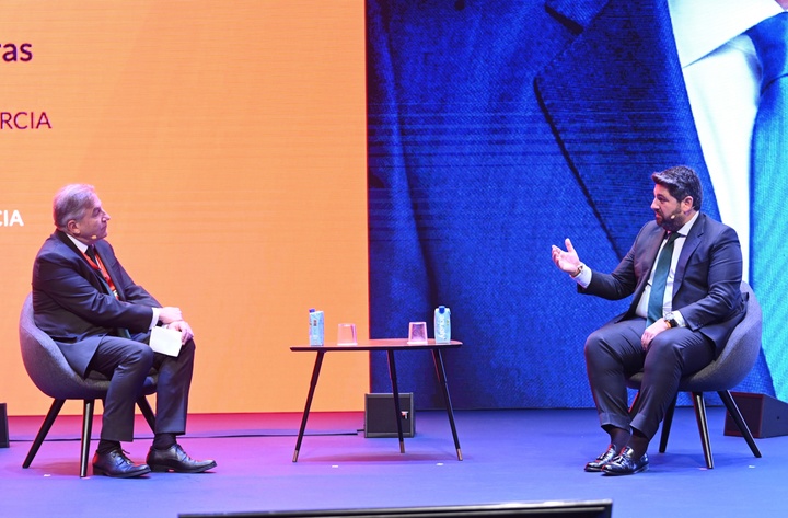 López Miras, en el CEO Congress (2)