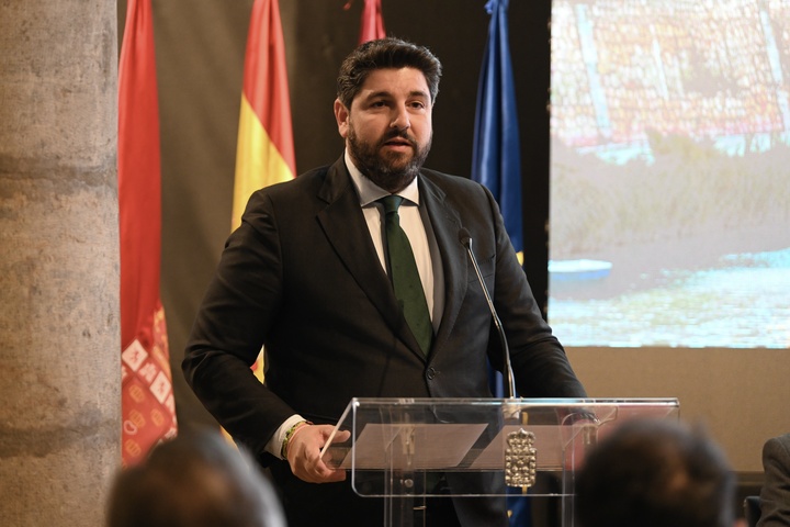 El presidente de la Comunidad, Fernando López Miras, durante su intervención en el XXVII Congreso ordinario 'Justicia independiente, garantía de democracia', de la Asociación Profesional de la Magistratura.