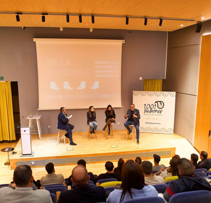 Un momento de la participación de los tres ponentes.