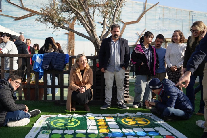 La consejera de Pol&iacute;tica Social, Familias e Igualdad, Conchita Ruiz, durante su visita a la nueva sede de la Fundaci&oacute;n Rafa Puede (1)