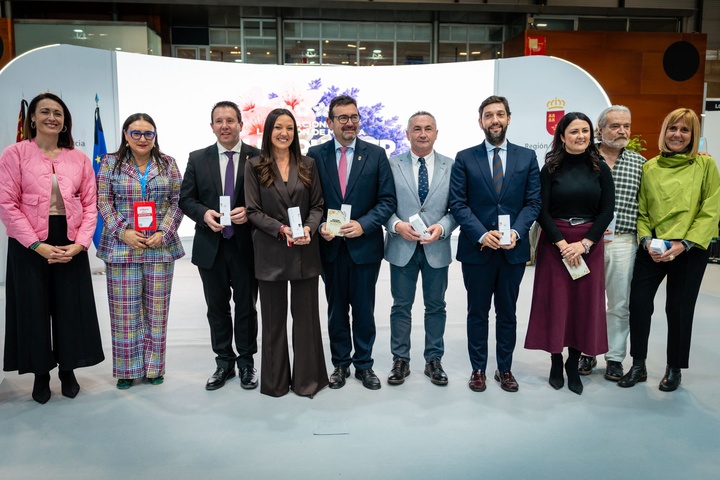 Presentaci&oacute;n en FITUR de la Floraci&oacute;n del Azahar y el primer pasaporte floral de la Regi&oacute;n