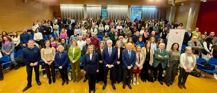 Unas 200 personas han asistido hoy a la presentaci&oacute;n del nuevo Modelo de atenci&oacute;n social y sanitaria para usuarios de residencias.&nbsp;