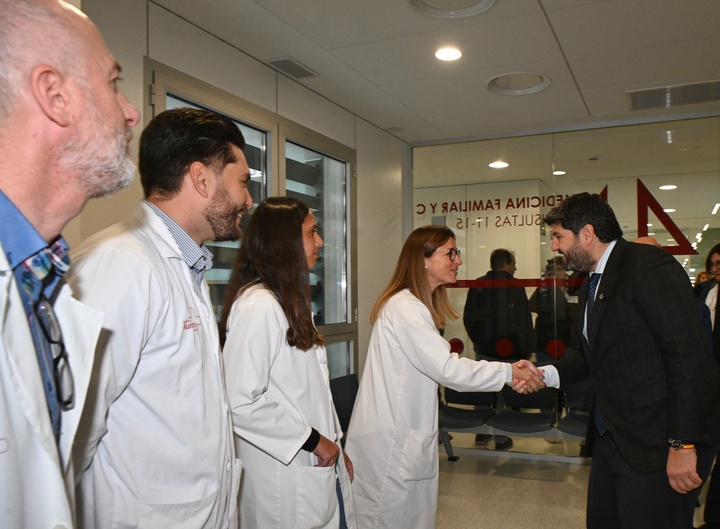 El presidente L&oacute;pez Miras inaugura el nuevo Centro de Salud Doctor Andr&eacute;s L&oacute;pez Bernal de Molina de Segura (2)