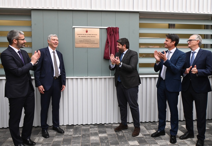El presidente L&oacute;pez Miras inaugura el nuevo Centro de Salud Doctor Andr&eacute;s L&oacute;pez Bernal de Molina de Segura (3)