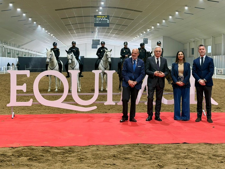 Im&aacute;genes de la consejera Sara Rubira durante la inauguraci&oacute;n de la XXX edici&oacute;n de EQUIMUR