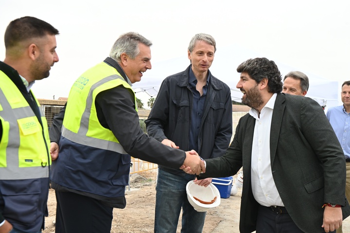 L&oacute;pez Miras visita las obras del segundo tramo del colector sur de Lorca (2)