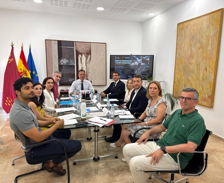 Reuni&oacute;n del Comit&eacute; de Emergencias y Acci&oacute;n Humanitaria de la Comunidad, presidido por el consejero de Presidencia, Juventud, Acci&oacute;n Exterior y Emergencias,...