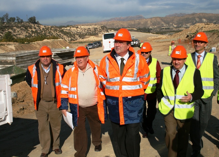 El consejero José Ballesta visita las obras de la autovía Zeneta-San Javier (2)