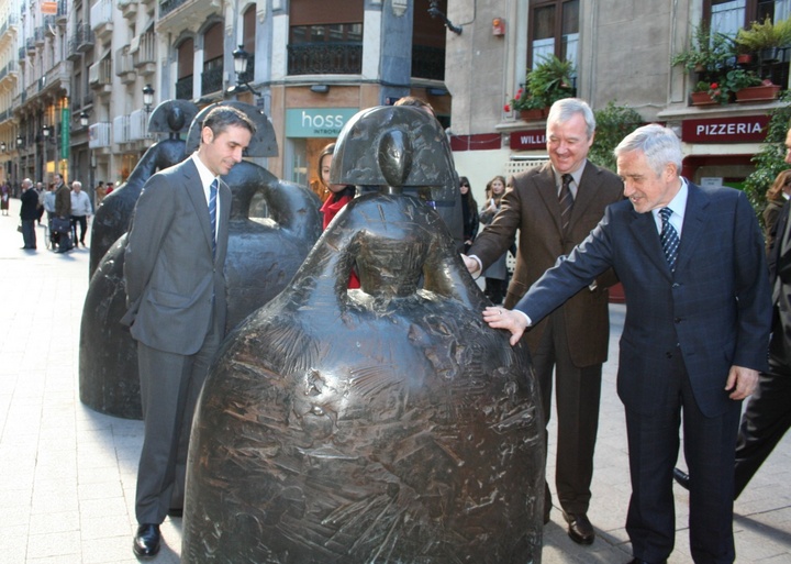 Valcárcel inaugura exposición Manolo Valdés 2