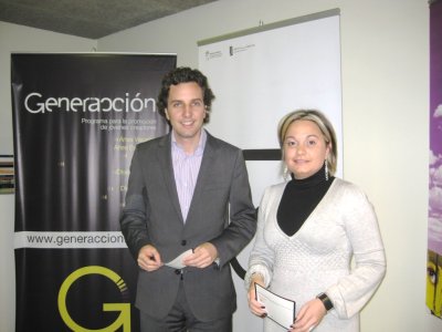 Encuentro de Verónica López con el director general del Injuve