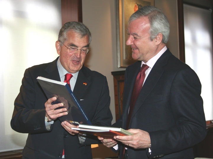 Valcárcel recibe al embajador alemán en España