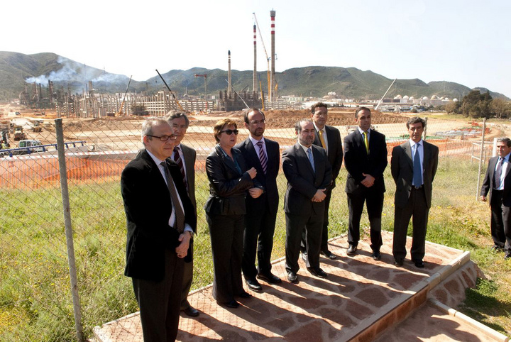 Imagen de la visita a la ampliación de Repsol