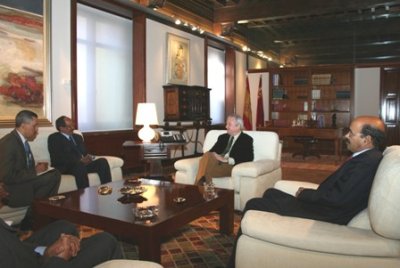 Visita del secretario general de Frente Polisario al presidente Valcárcel